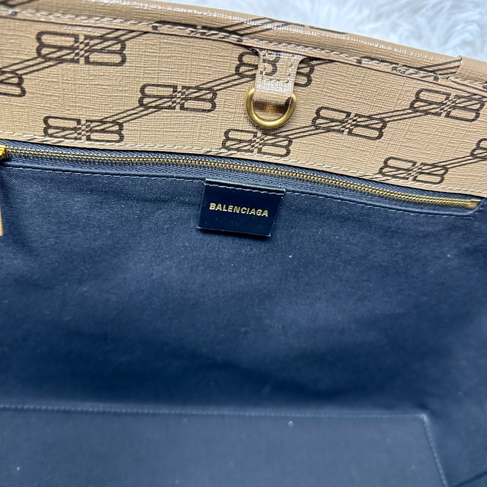 Balenciaga tote brand new - Picture 5 of 7